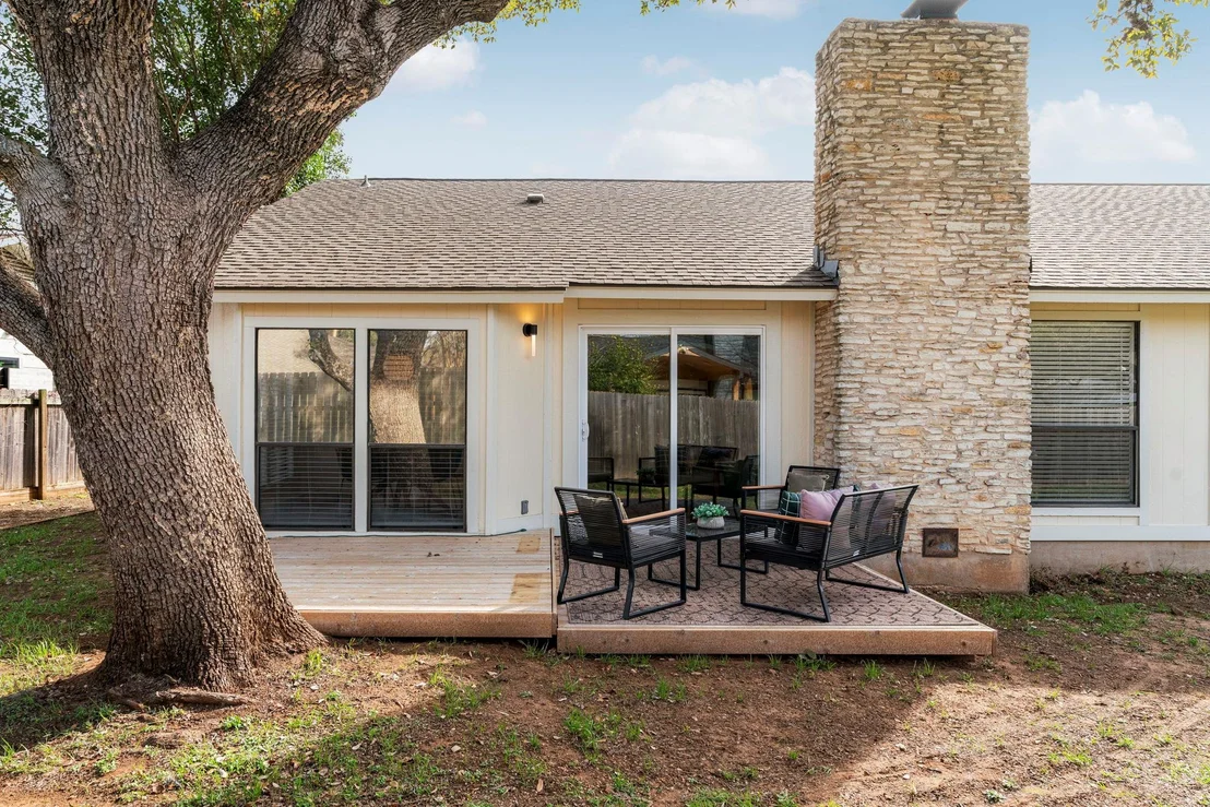 Photo of 4911 White Elm DR