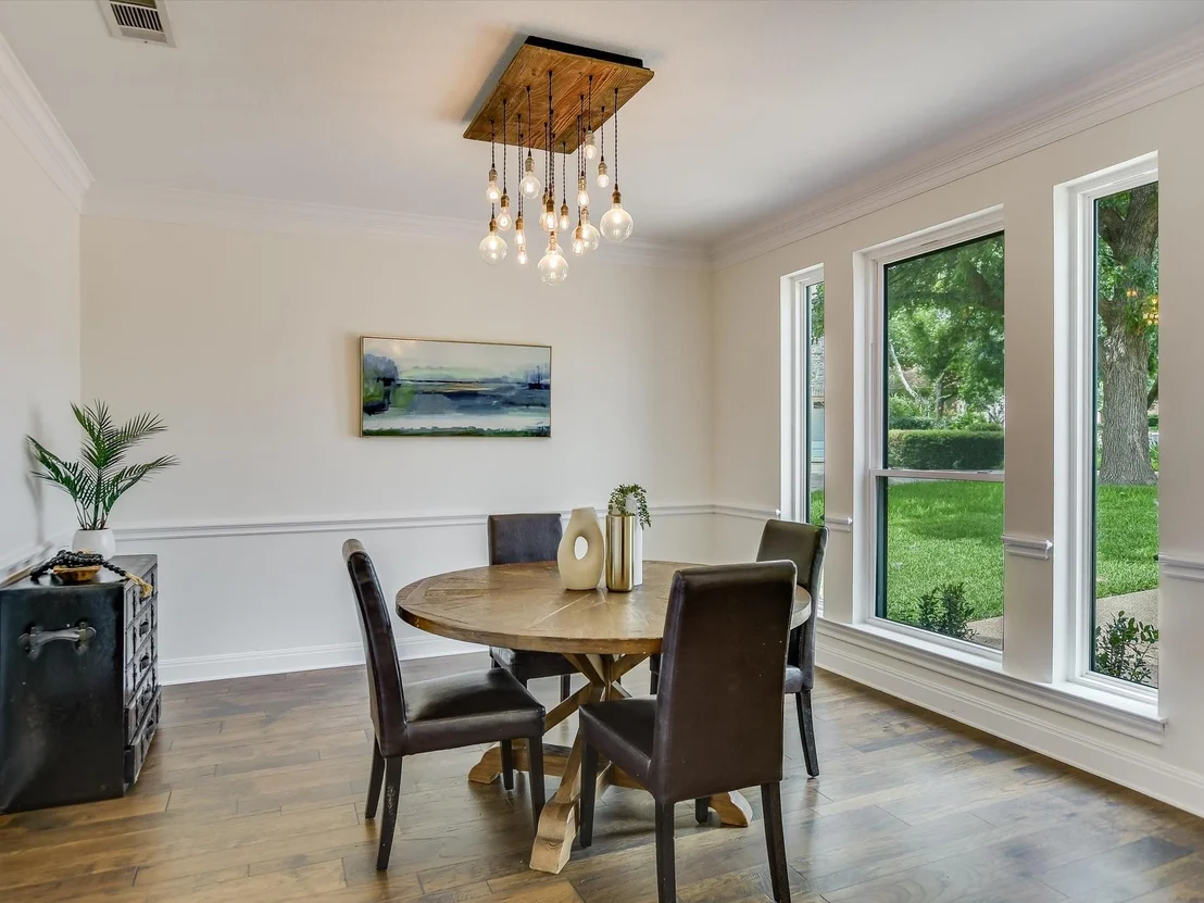 Photo of 2222 Hamlet CIR