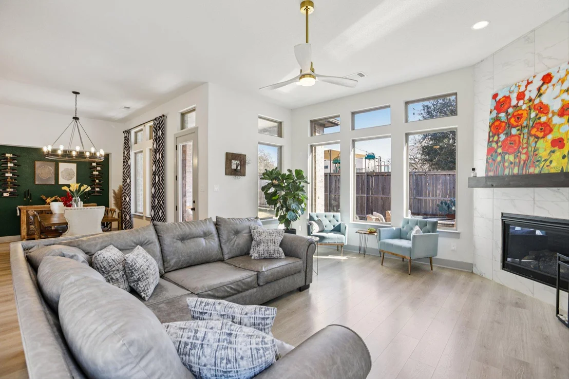 Photo of 133 Lake Spring CIR