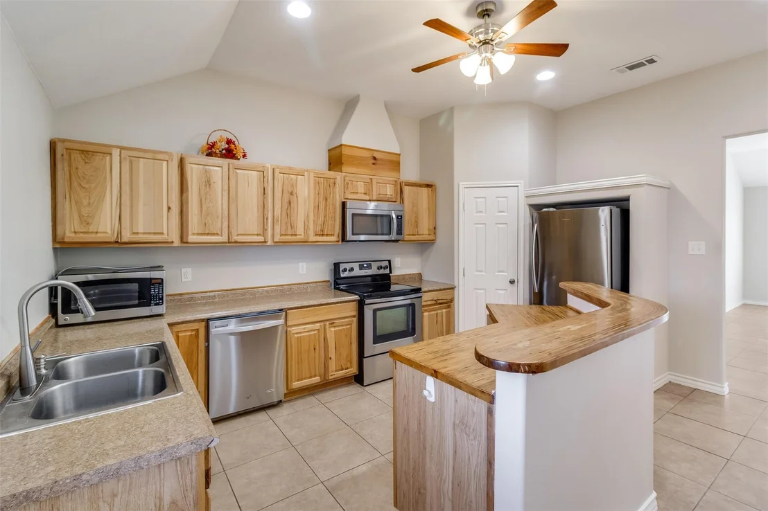 Photo of 126 Granite BLVD