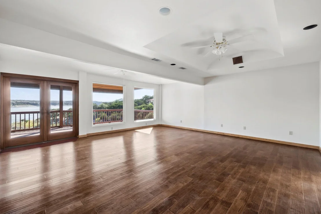Photo of 18409 Lakepoint CV
