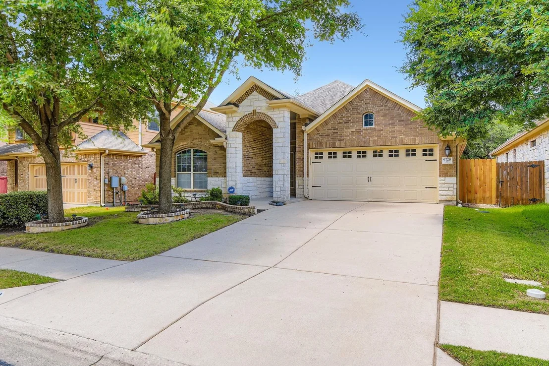 Photo of 9728 Alex LN