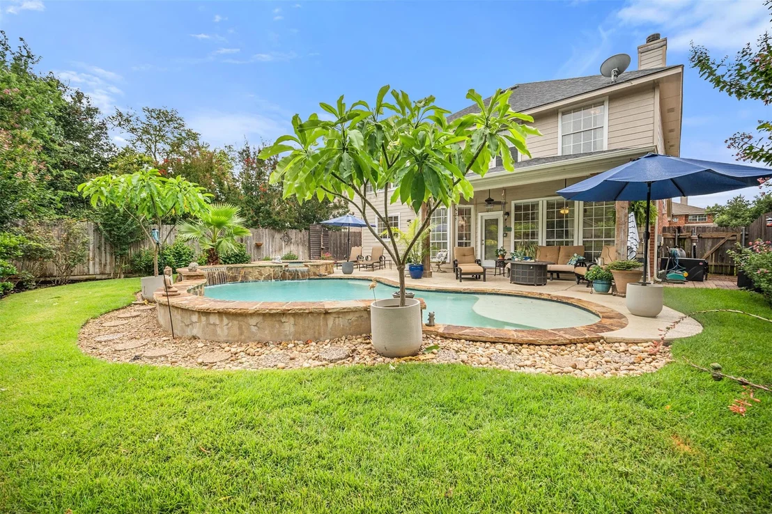 Photo of 1215 Boerne DR
