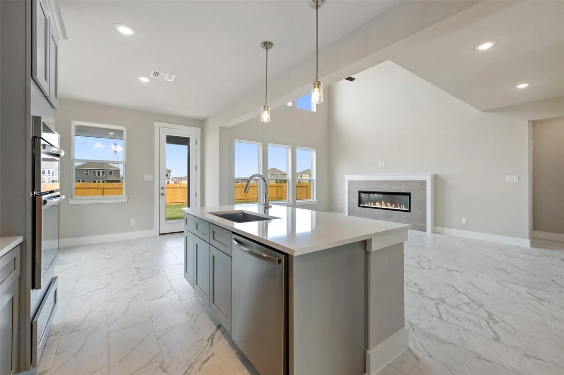 Photo of 19104 Moreland LN