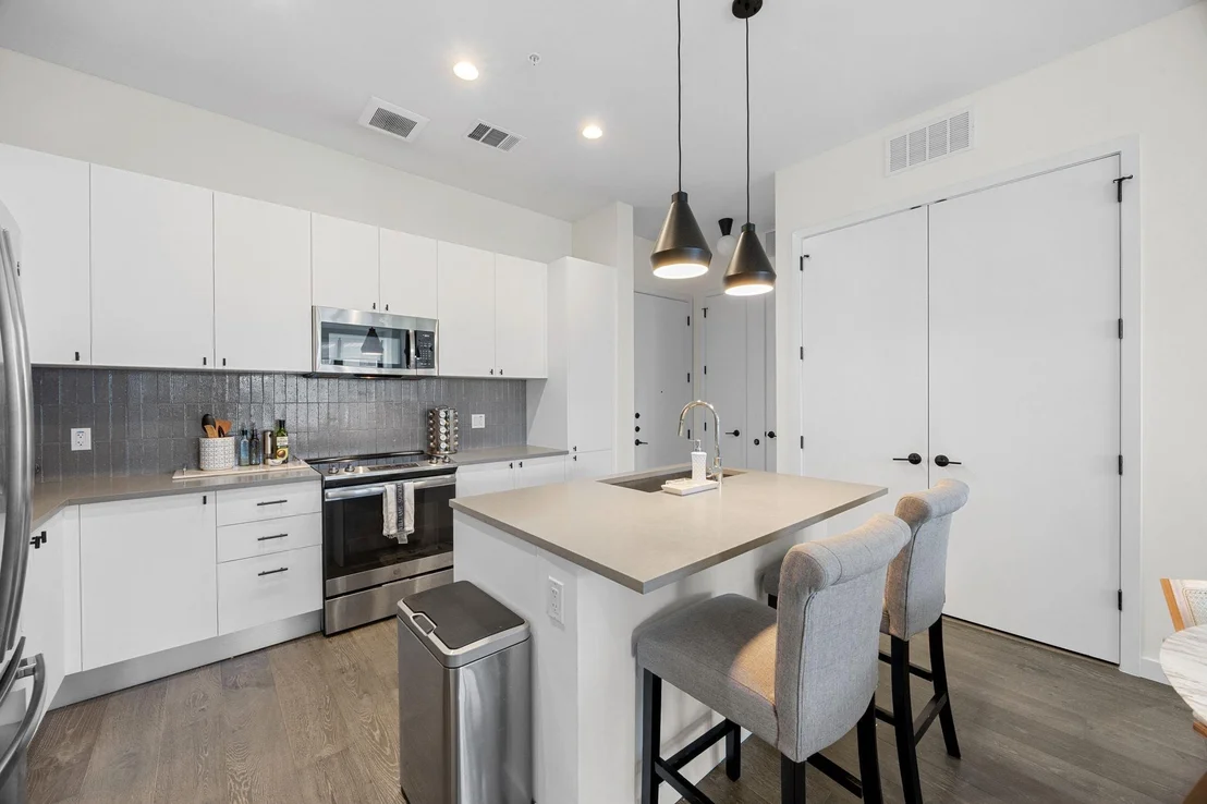 Photo of Unit 229 at 800 Embassy DR