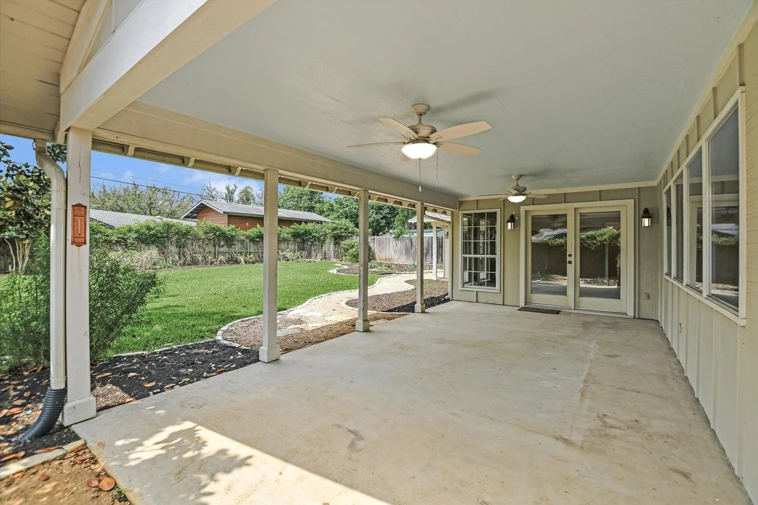 Photo of 4011 N Hills DR