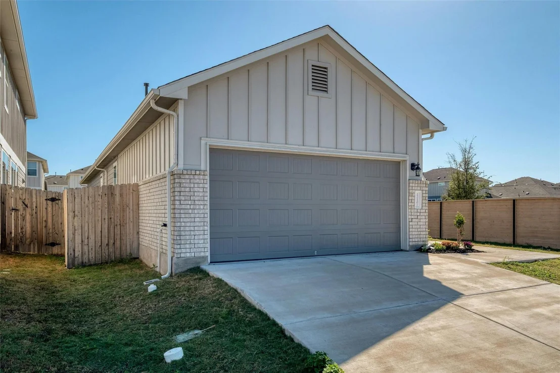 Photo of 12101 CORSICANA TRL