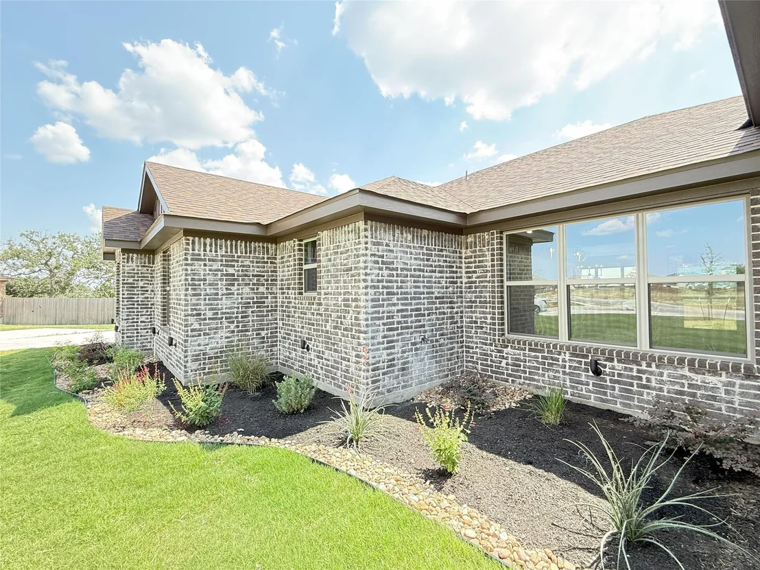 Photo of 421 Ridge Crest DR