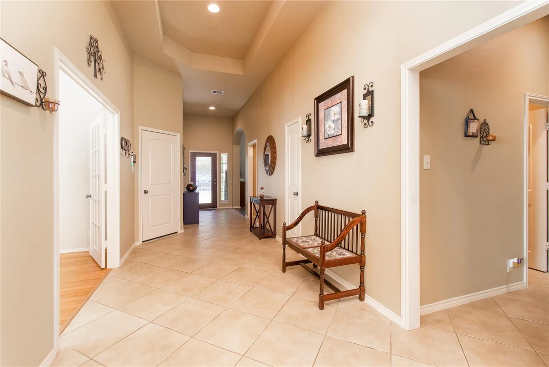 Photo of 947 Madrone DR