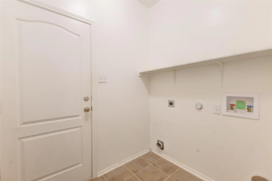 Photo of 824 Mahomet DR