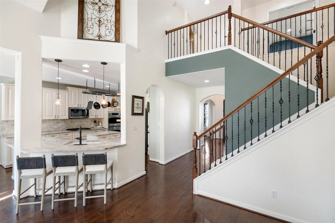 Photo of 302 Bellagio DR