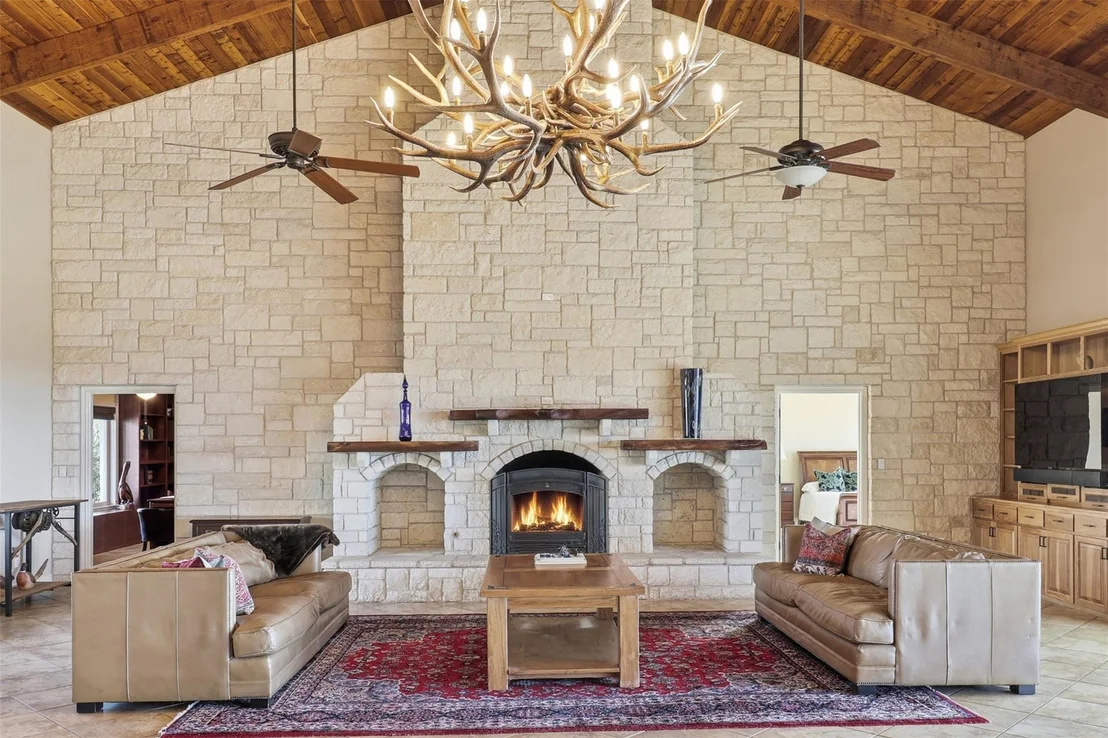 Photo of 450 Threadgill Ranch RD