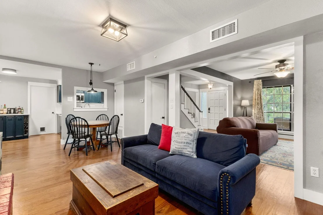 Photo of 112 Ridgeway DR
