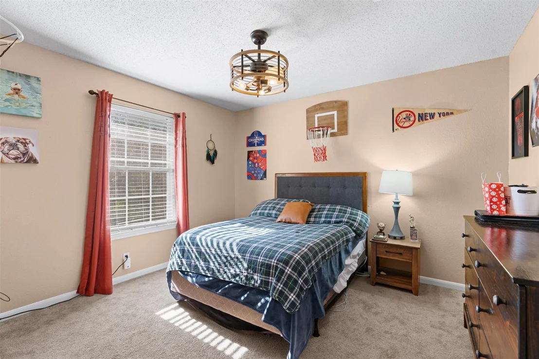 Photo of 372 Tobin DR