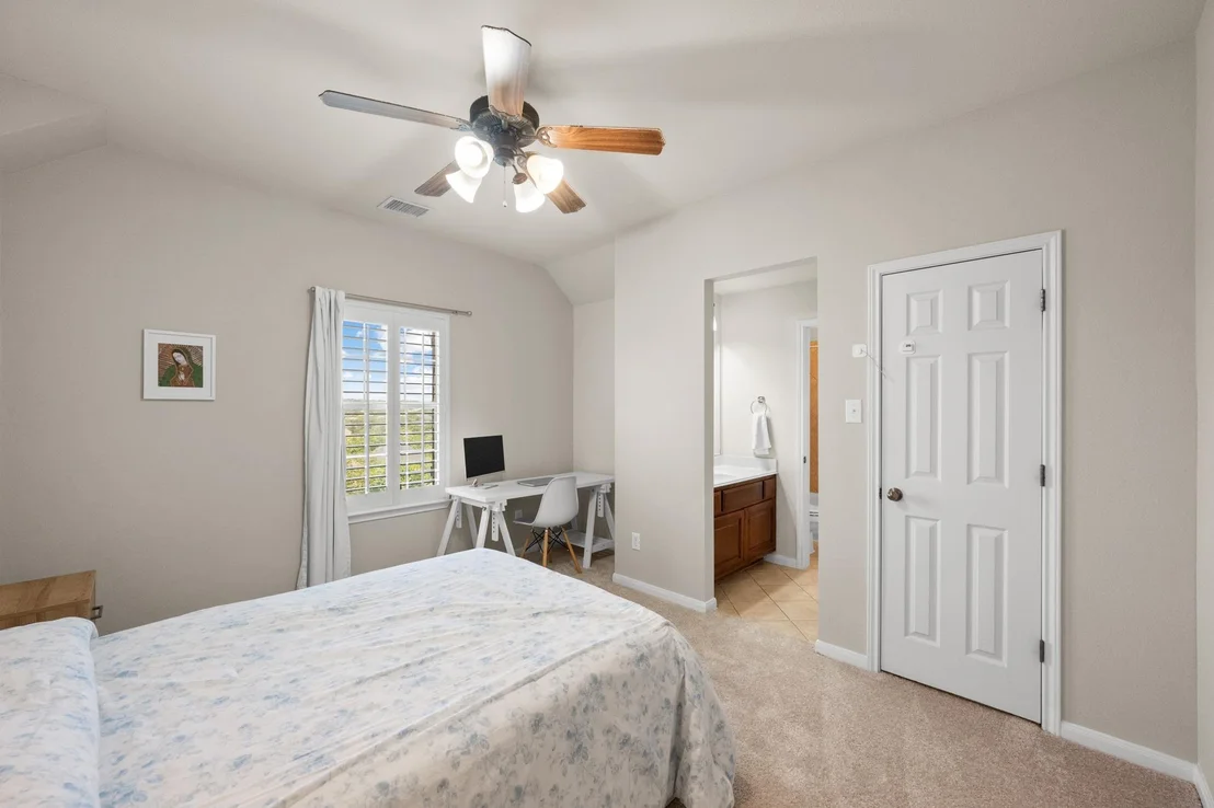 Photo of 490 Aspen DR