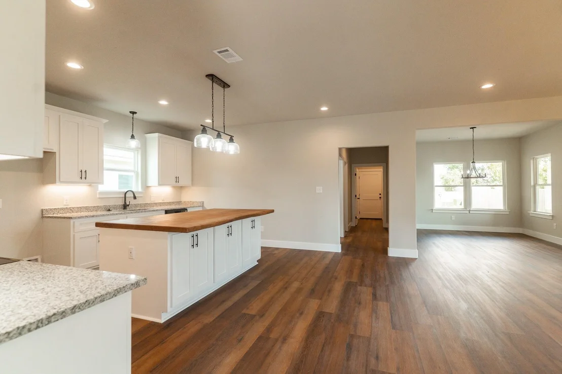 Photo of 305 String Prairie WAY