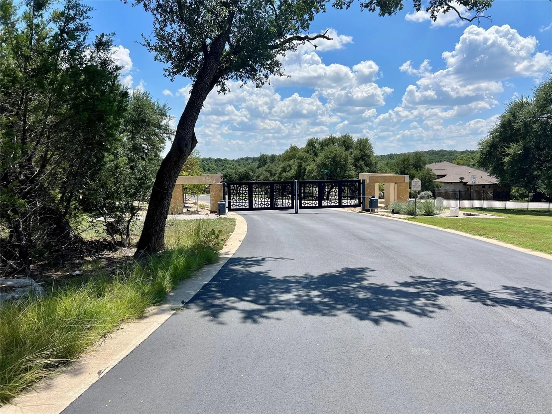 Photo of 307 Highland Spring LN