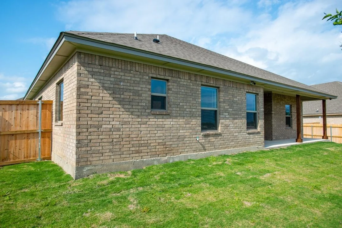 Photo of 1027 Winchester DR