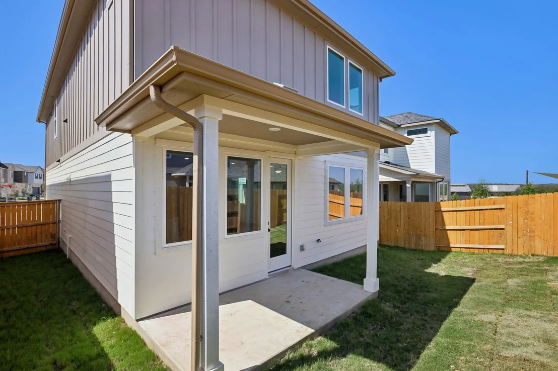 Photo of 125 Maverick Ave