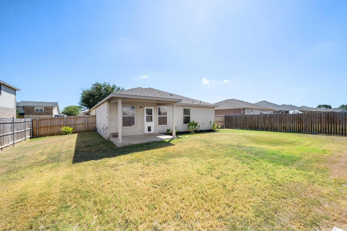 Photo of 411 Leo LN