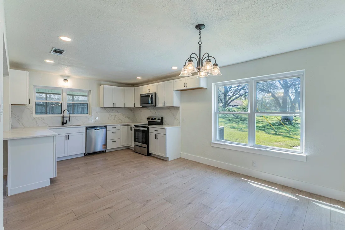 Photo of 3019 Summit DR