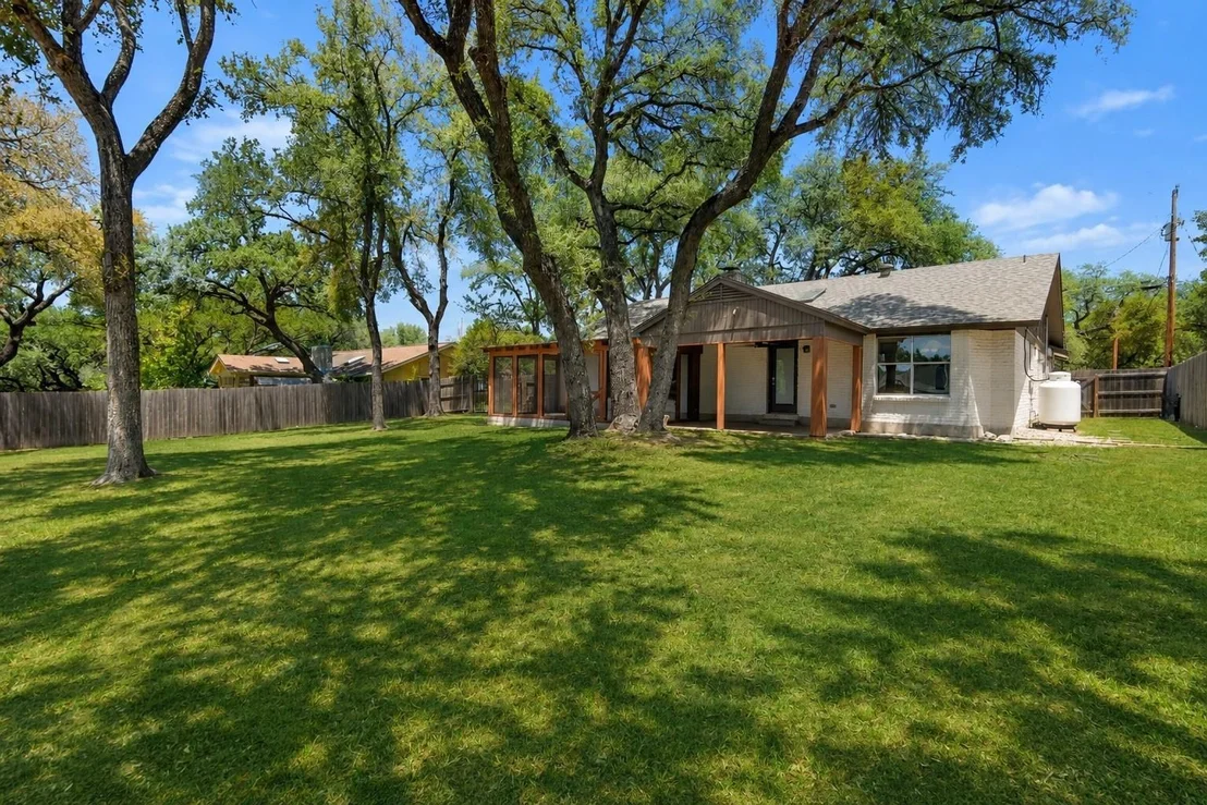 Photo of 2307 Dijon DR