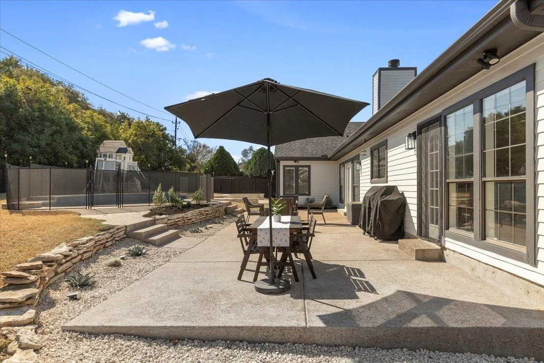 Photo of 10301 Pickfair DR
