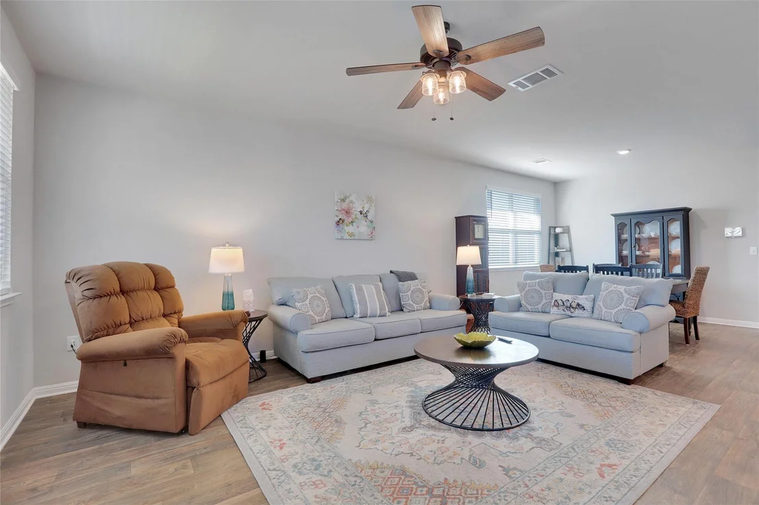 Photo of 235 Bunting LN