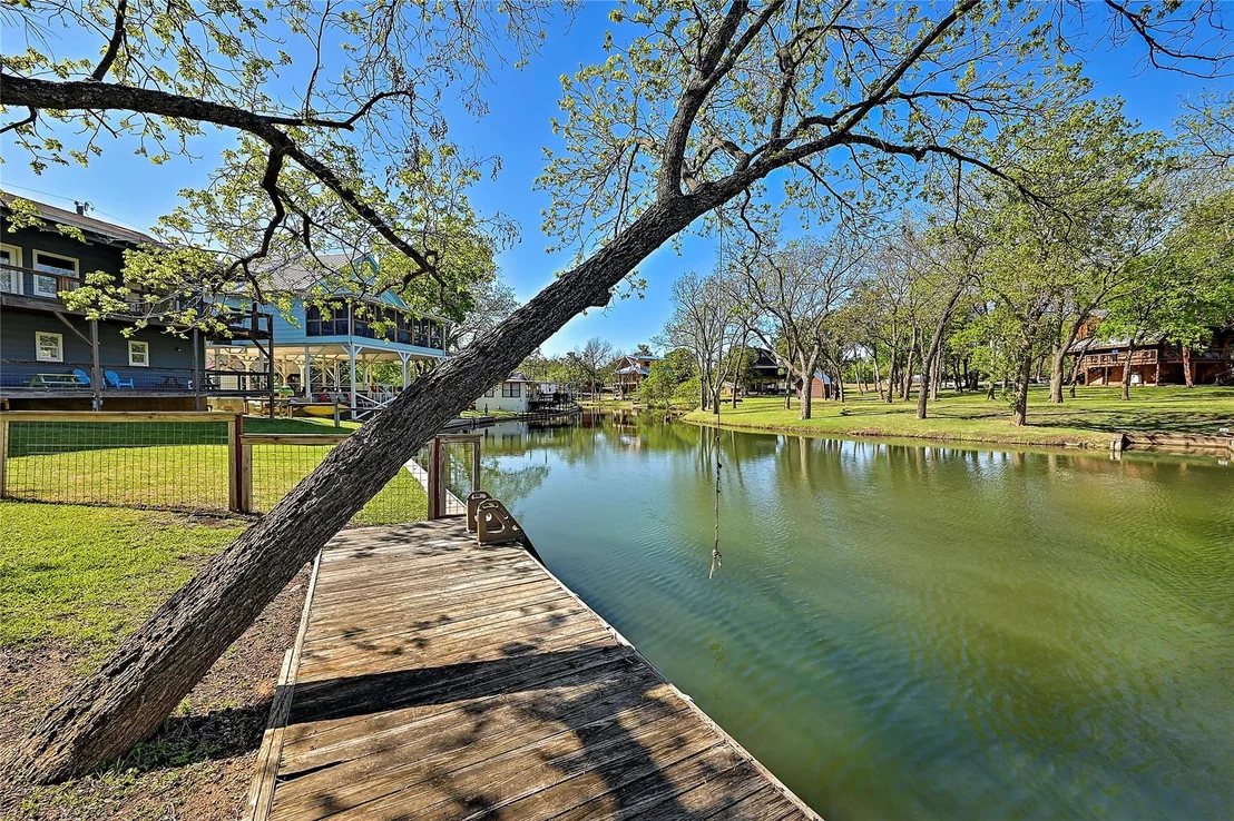 Photo of 1318 Contour DR