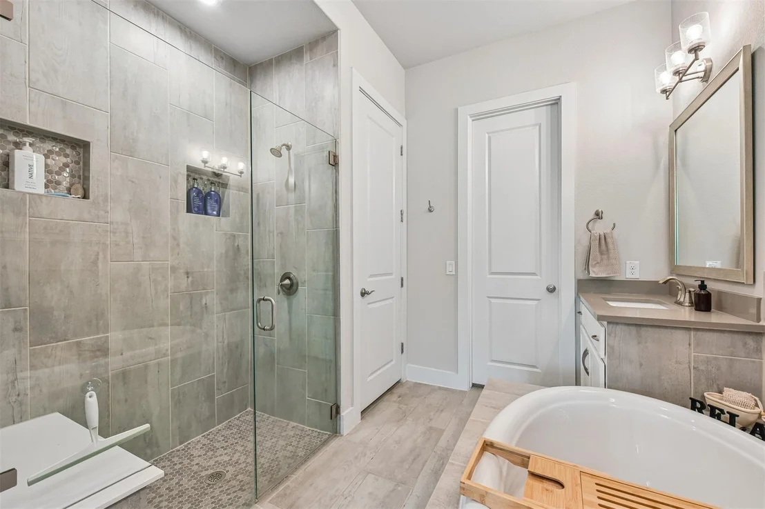 Photo of 240 Diamondback DR