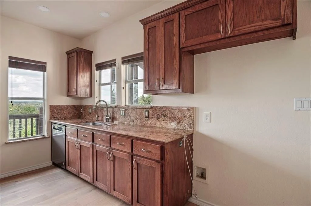 Photo of 500 Sinclair DR