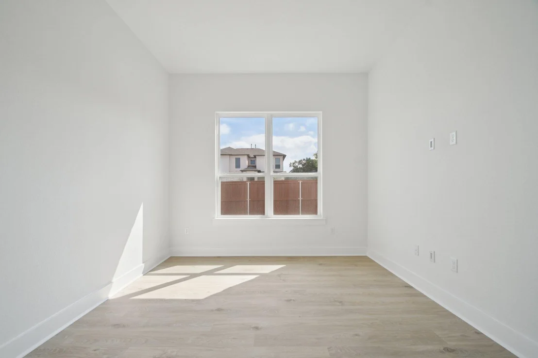 Photo of 1660 Cardinal LN