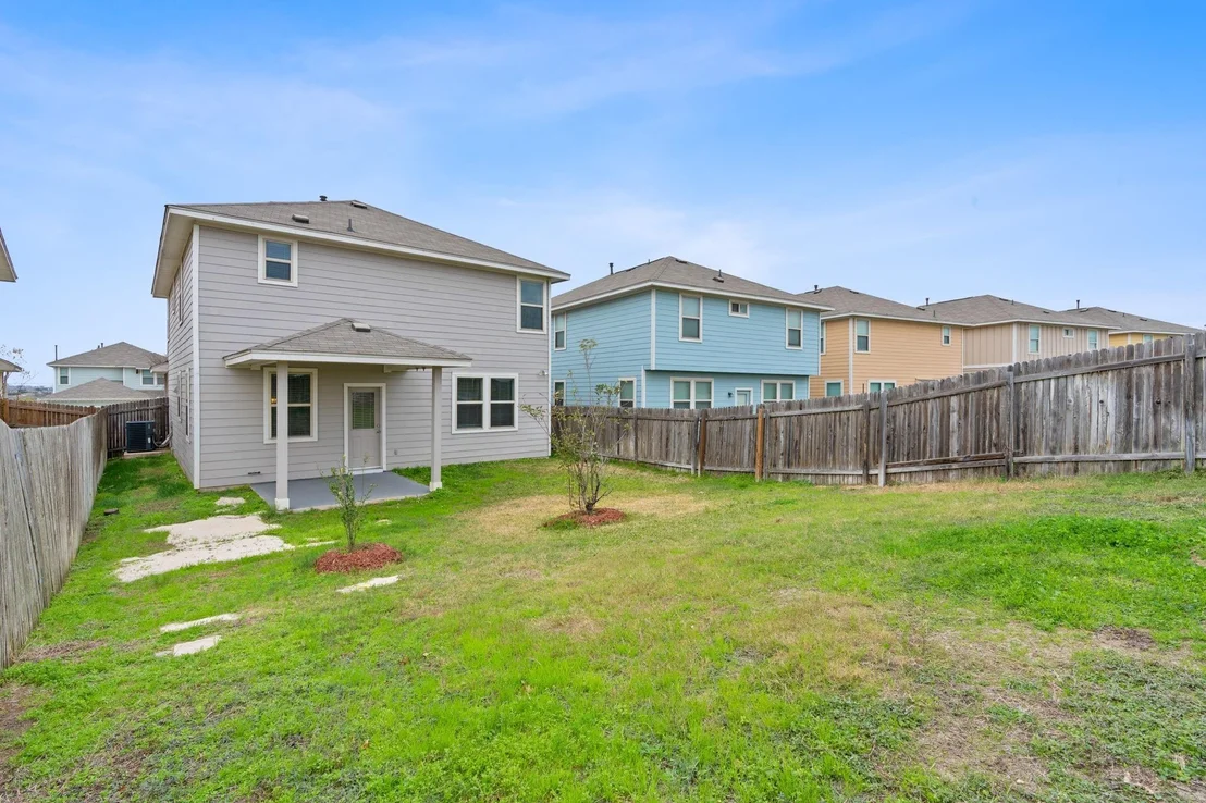 Photo of 584 Twisted Oaks LN