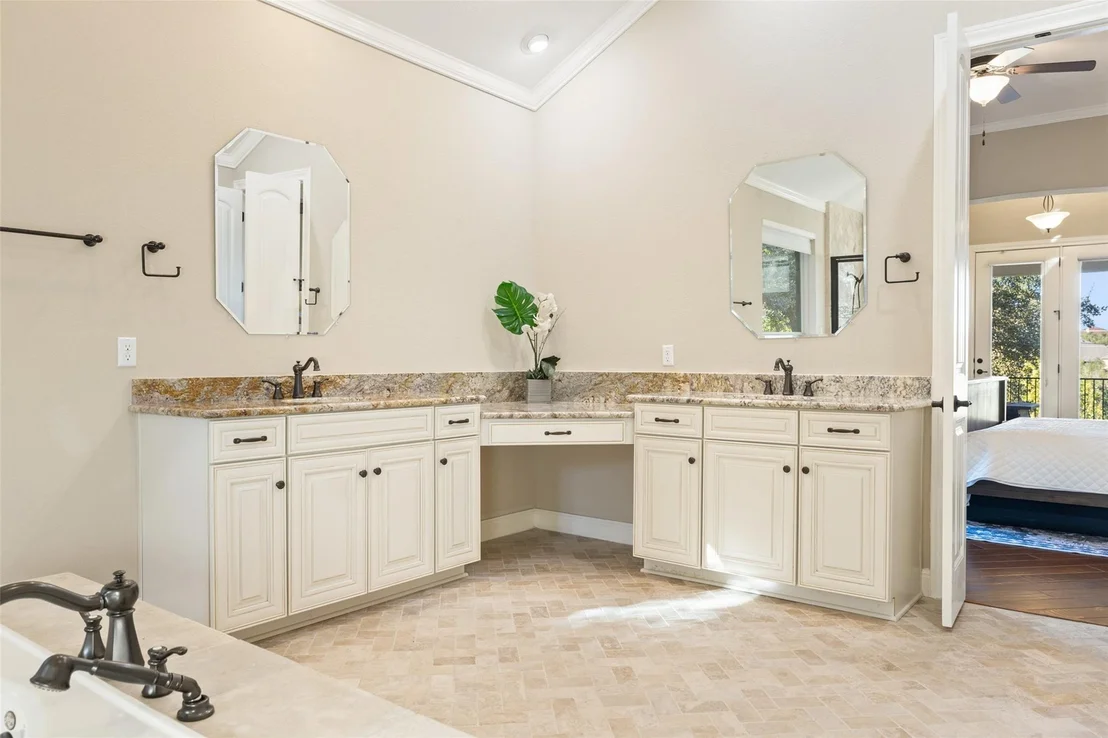 Photo of 407 Bella Montagna CIR