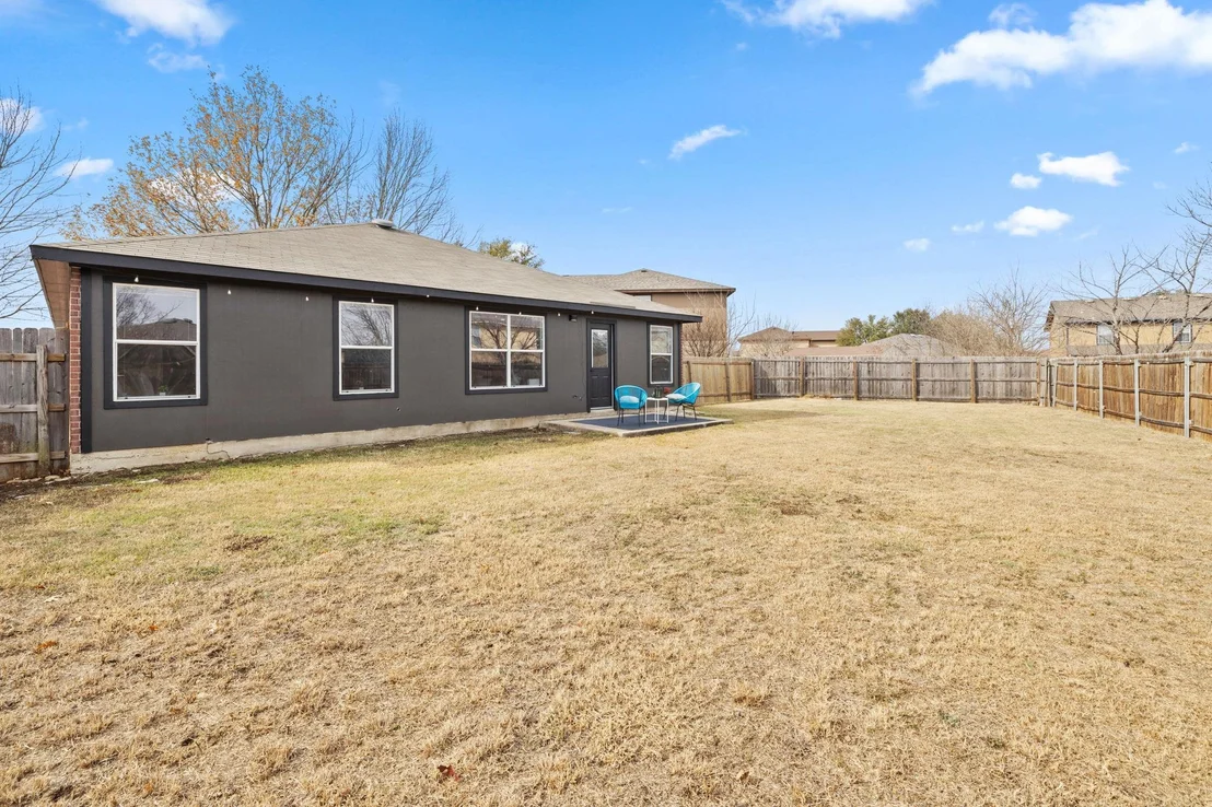Photo of 212 Meadow Park DR