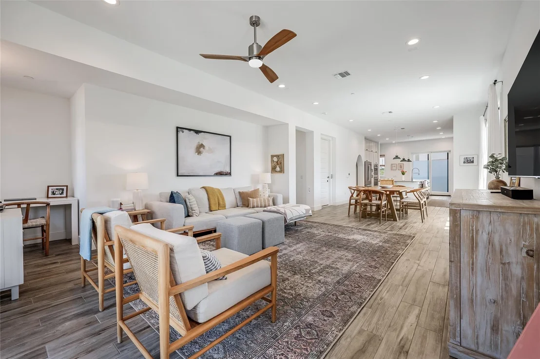 Photo of 4609 Unity CIR