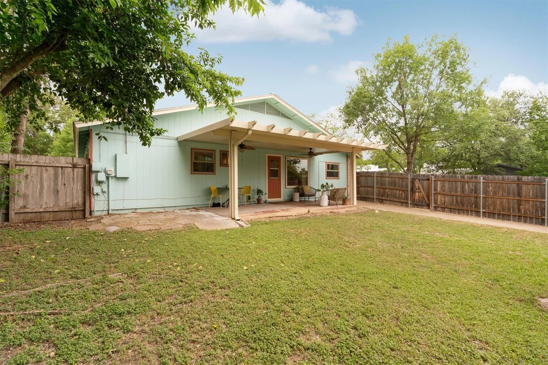 Photo of 6411 King George DR