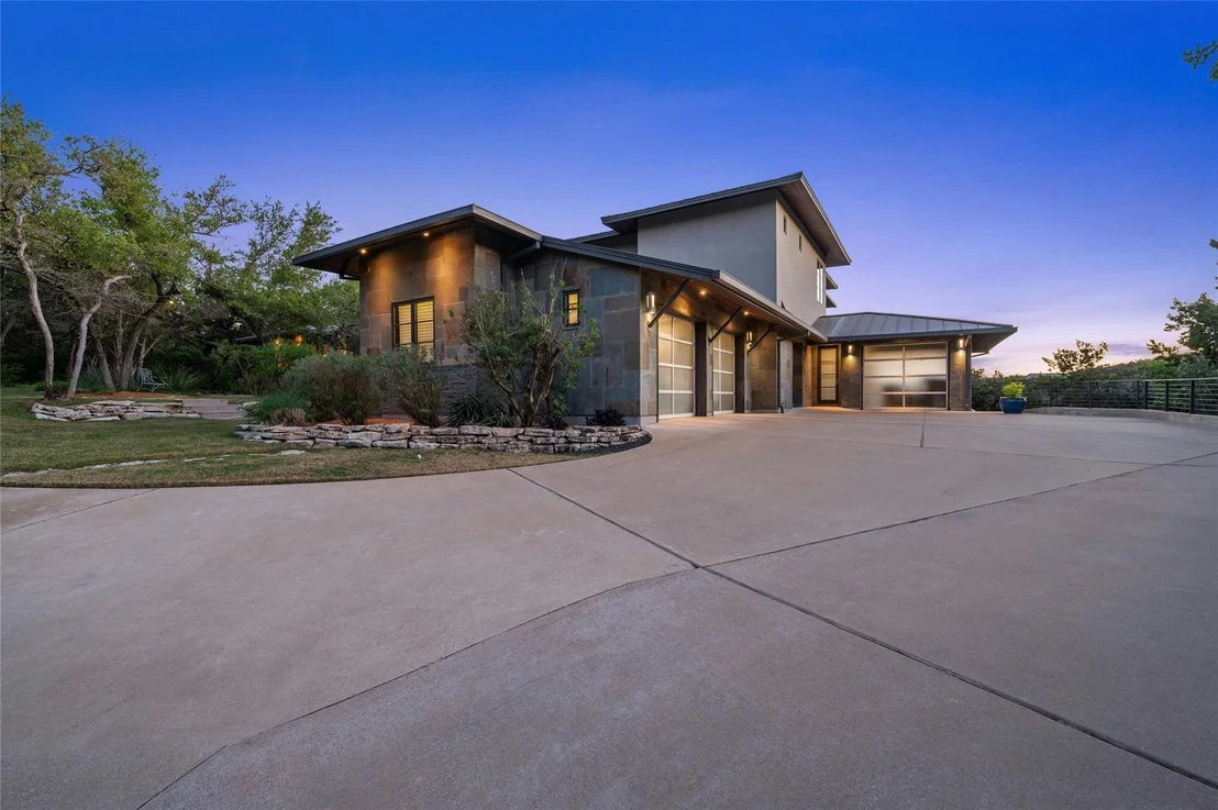 Photo of 702 Crystal Mountain DR