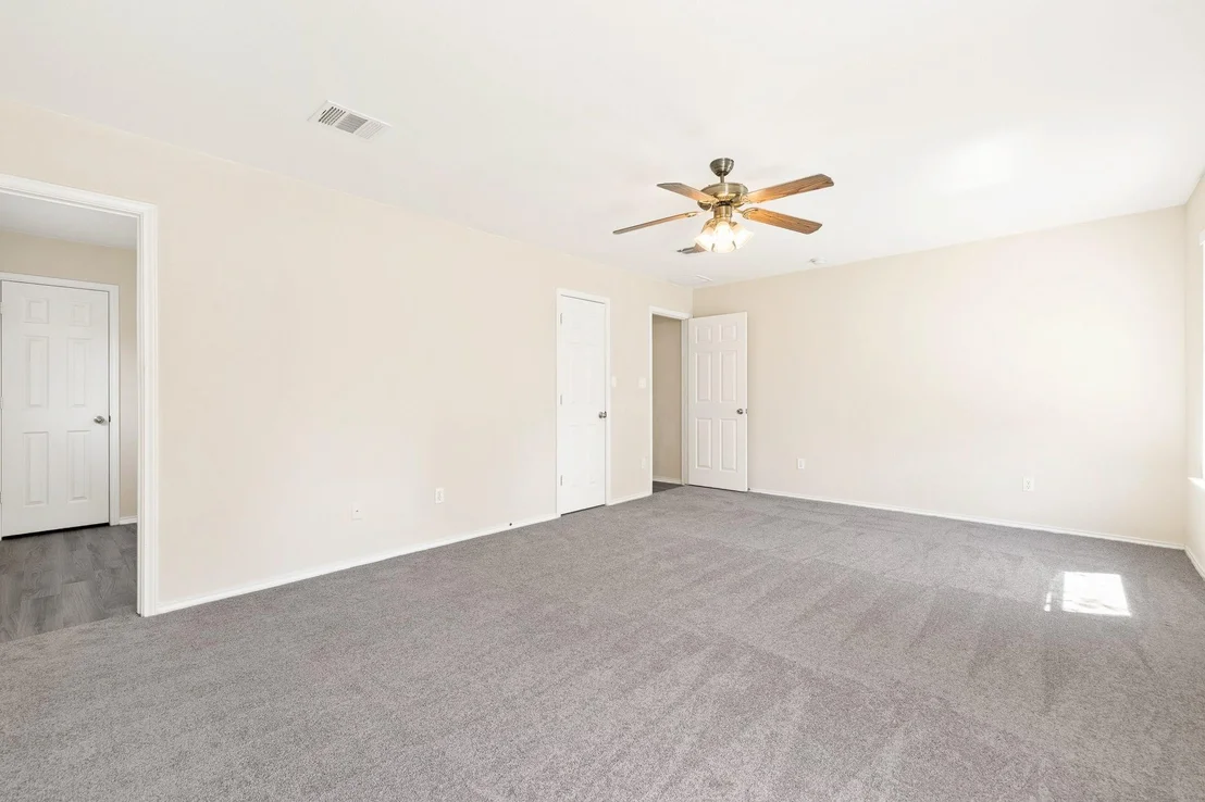 Photo of 301 Wildwood DR