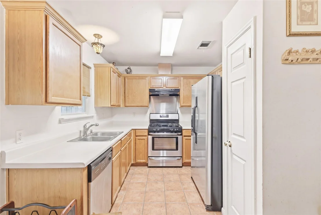 Photo of 1427 Crete LN