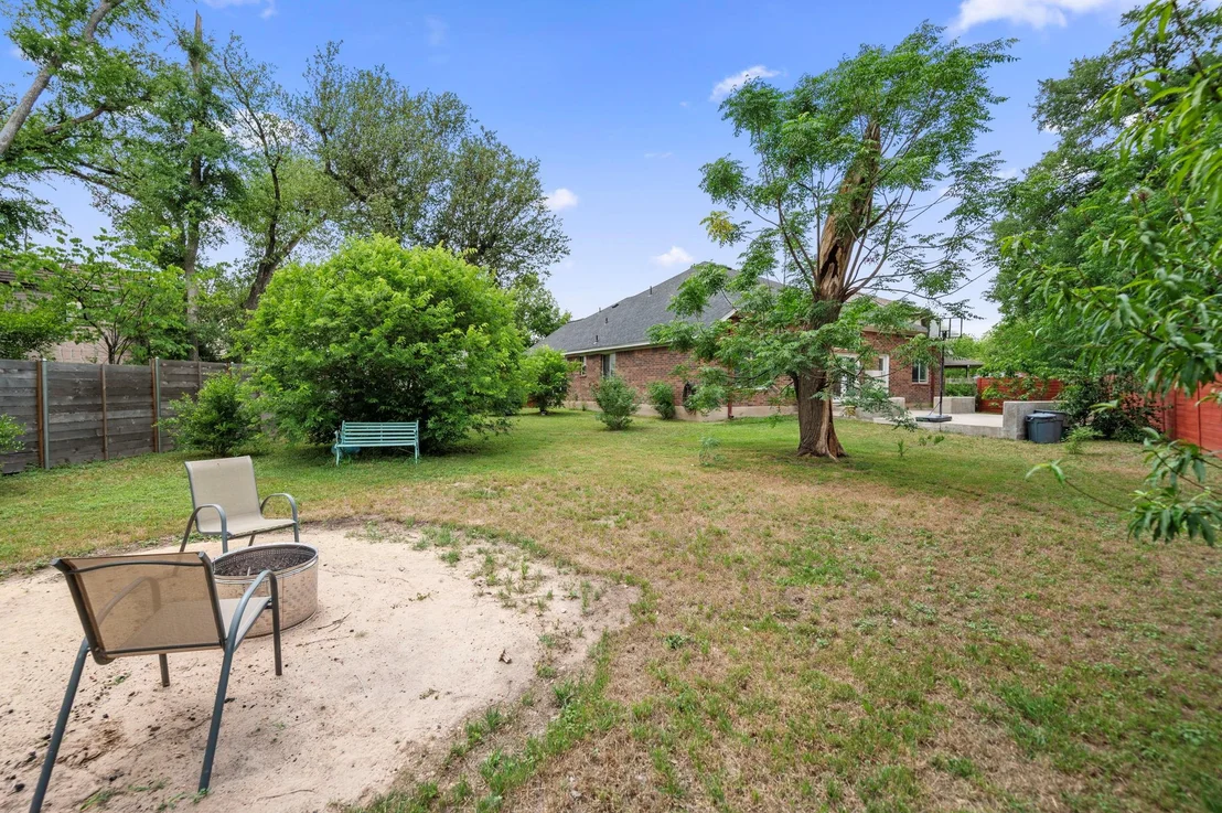 Photo of 3208 Sycamore CV