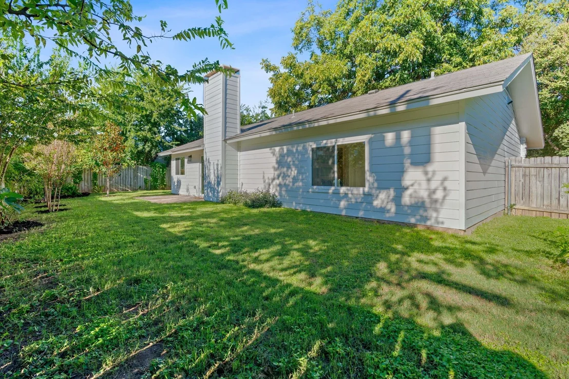 Photo of 5506 Salem Walk DR