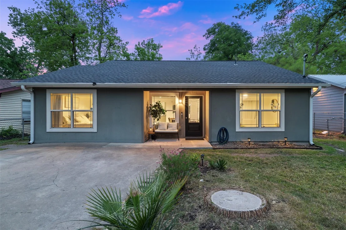 Photo of 3208 Goodwin Ave