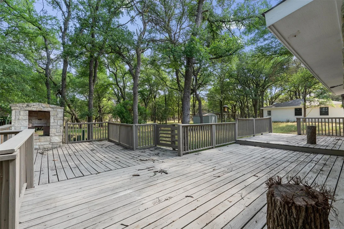 Photo of 601 Deertrail DR