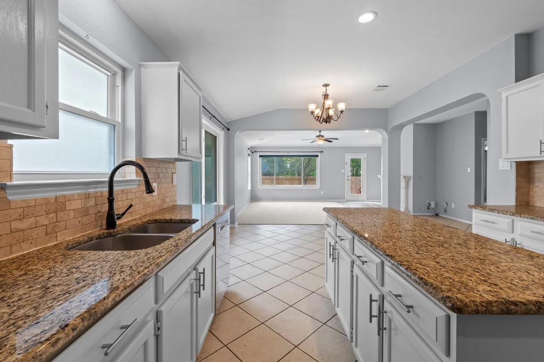 Photo of 1402 Highland DR