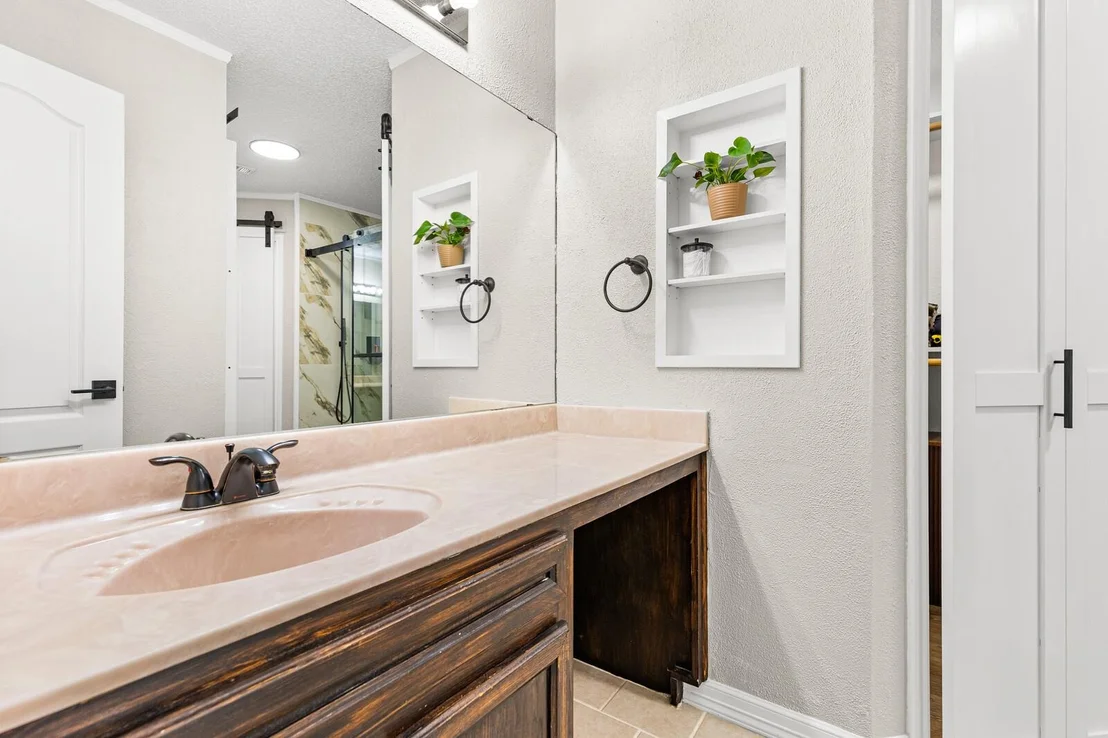 Photo of 1706 Lynx CIR