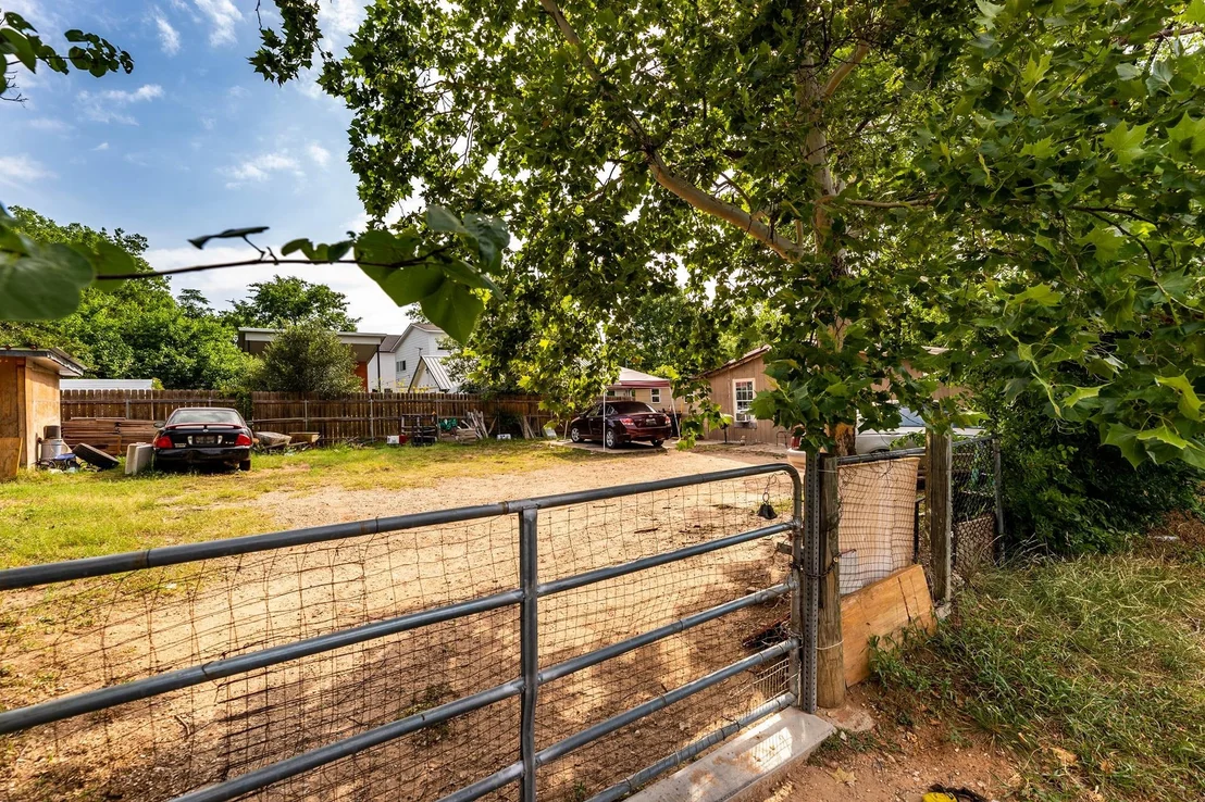 Photo of 1144 Mason Ave