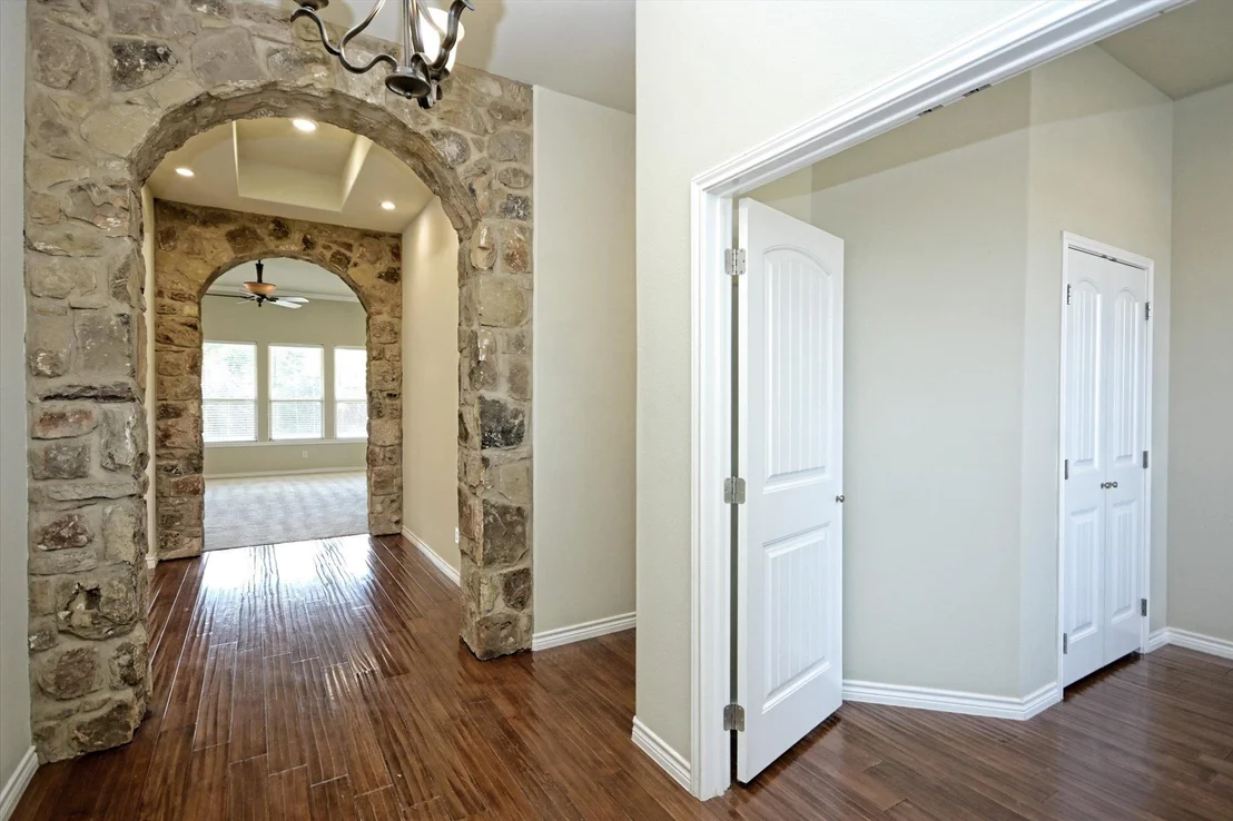 Photo of 15105 General Williamson DR