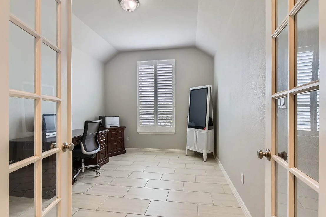 Photo of 421 Pendent DR