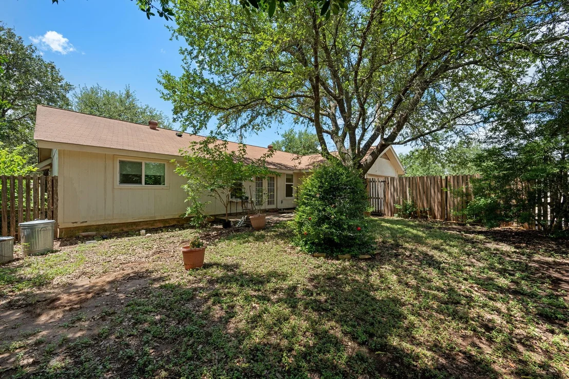 Photo of 236 Lodestone CIR